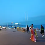 Nice 2 Pieces 200 M Mer Promenade Des Anglais Atypique Original