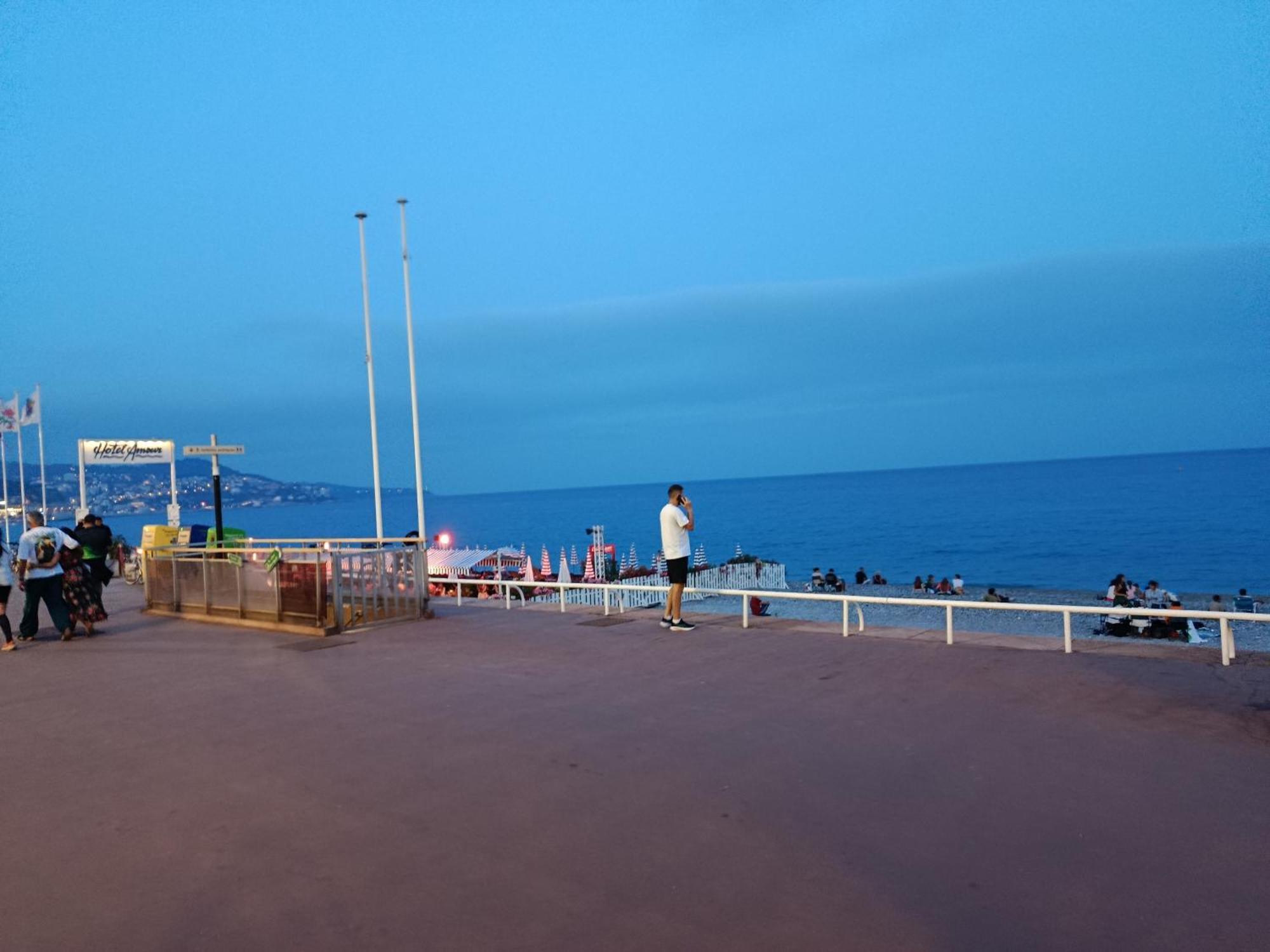 Nice 2 Pieces 200 M Mer Promenade Des Anglais Atypique Original Appartamento
